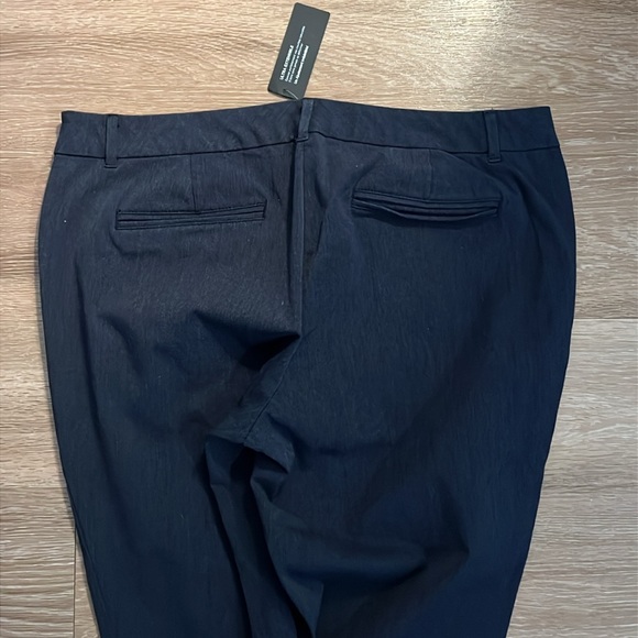 Liz Claiborne- Women's Blue Gray Slim Fit Pants - Picture 10 of 10